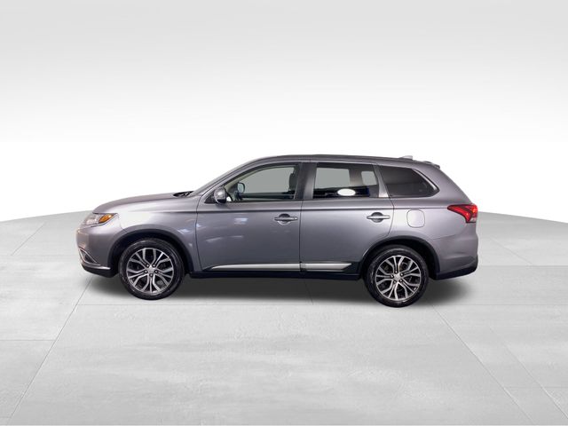 2017 Mitsubishi Outlander SE 25