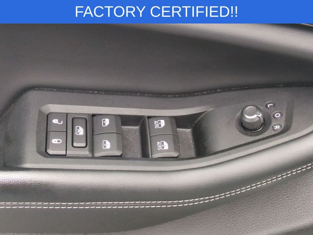 Used 2022 White Jeep Altitude image 14