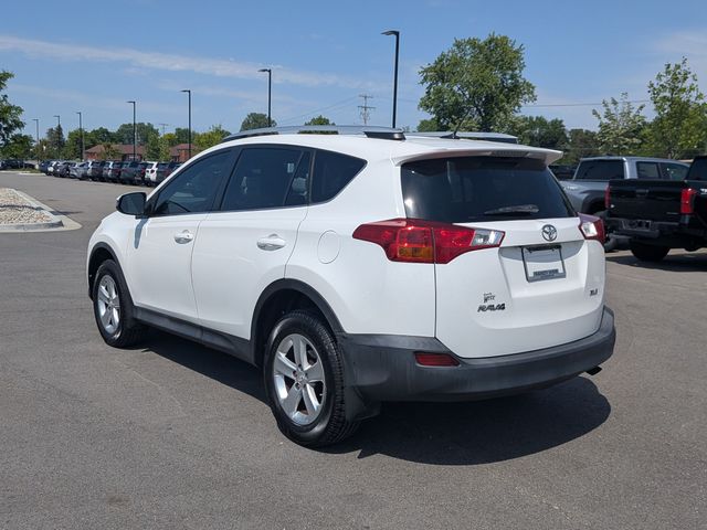 2014 Toyota RAV4 - Image 3