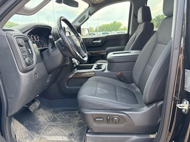 2019 Black Chevrolet Silverado 1500 LT Trail Boss 4X4 Truck