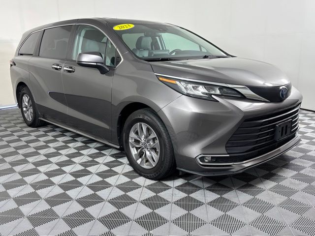 Used 2023 Toyota Sienna Van