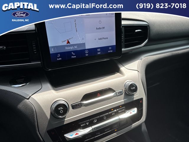 Used 2024 White Ford XLT image 27