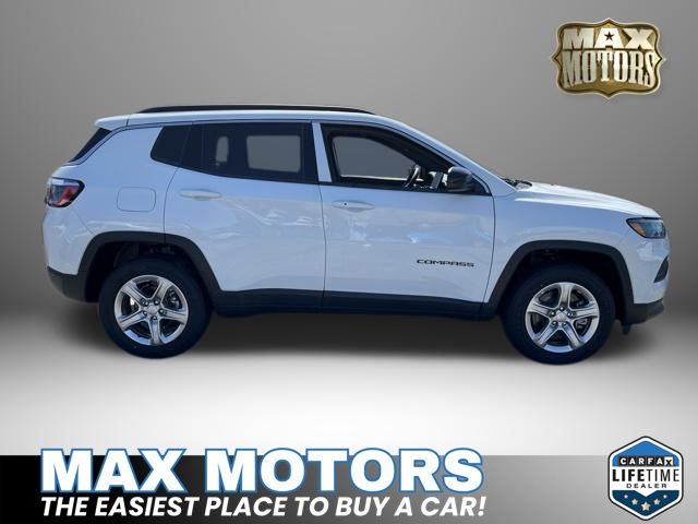 2024 Jeep Compass Latitude 12