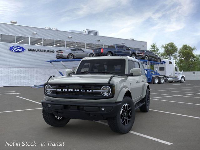 2024 Ford Bronco Outer Banks 3