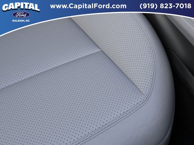 New 2026 Star White Metallic Tri-Coat Ford Platinum™ image 16