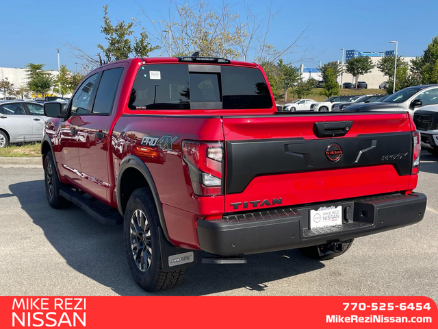 2024 Nissan Titan PRO-4X 4