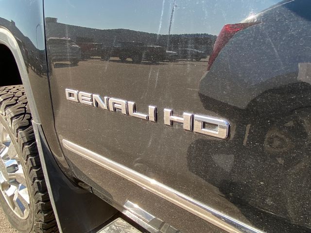 2015 GMC Sierra 2500HD Denali 8