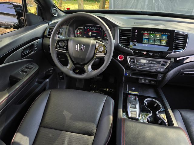 2025 Honda Passport Black Edition 4