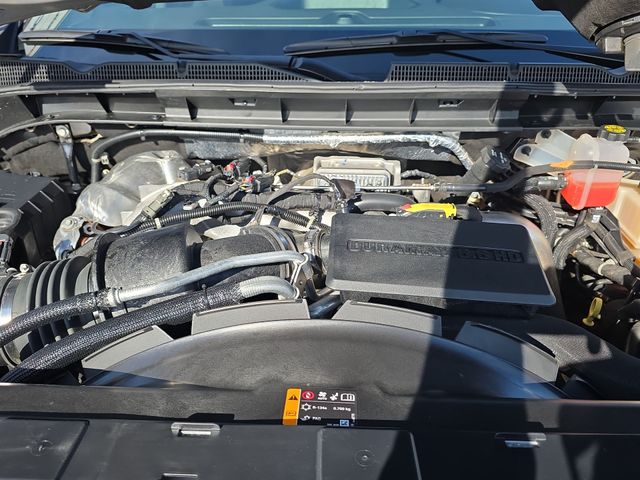 Used 2022 Silver GMC SLE image 31