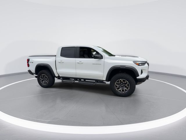 Used 2025 White Chevrolet ZR2 image 2