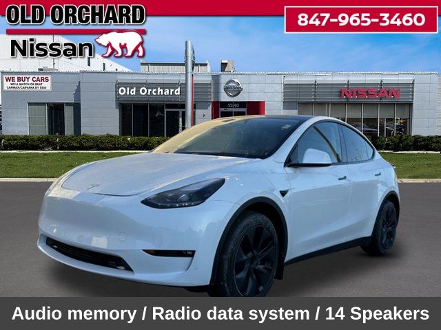 White 2025 Tesla Model Y Long Range AWD SUV / Crossover All-Wheel Drive 1-Speed Automatic