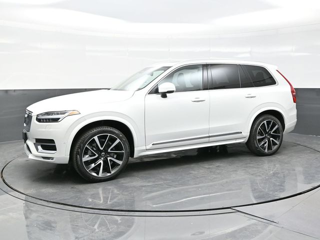 2024 Volvo XC90 B5 Plus photo