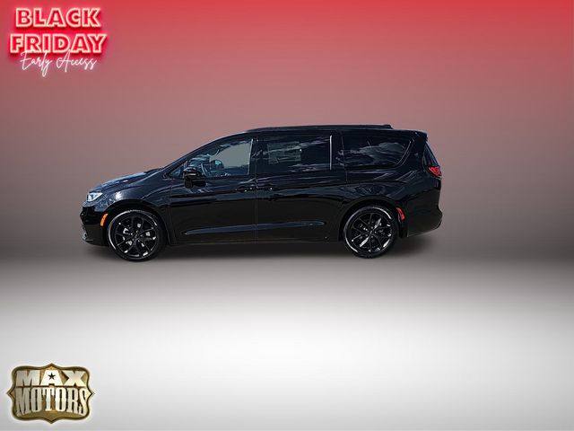 2024 Chrysler Pacifica Touring L 4