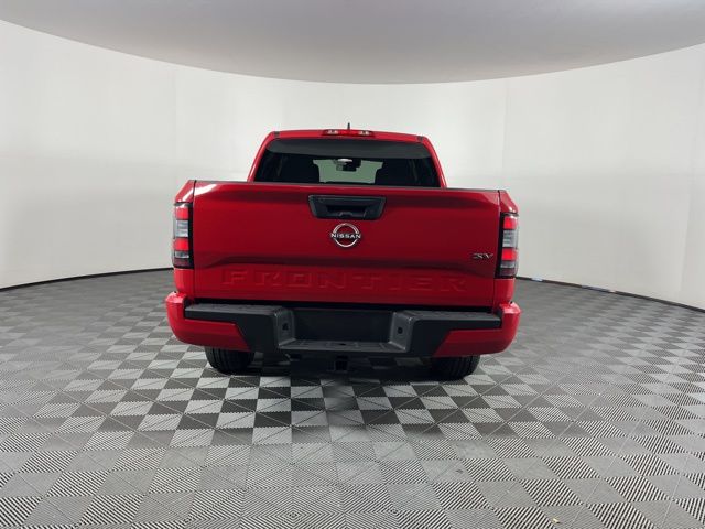 2022 Nissan Frontier SV 8