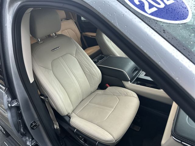 Used 2024 Silver Ford Platinum image 28