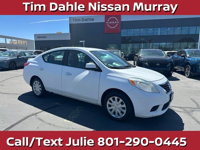 White (Fresh Powder) 2013 Nissan Versa Sedan Front-Wheel Drive Continuously Variable Transmission