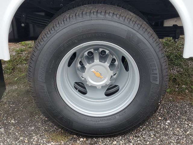 2026 Chevrolet Silverado 3500 Crew Cab 4WD Service Truck for sale #TF342929 - photo 34