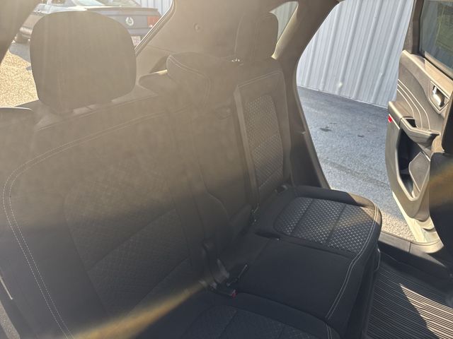 Used 2023 White Ford Active image 11