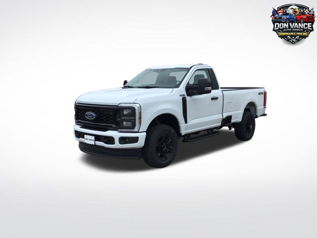 Oxford White 2026 Ford F-250 Super Duty Pickup Truck Four-Wheel Drive Automatic