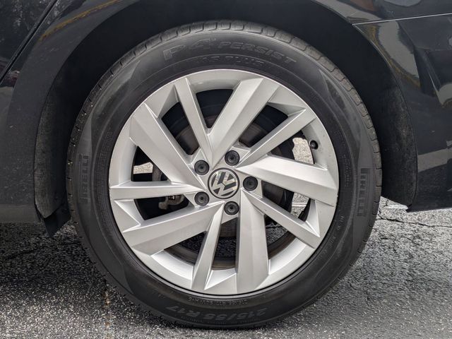 Used 2018 Volkswagen Passat 2.0T SE 4D Sedan