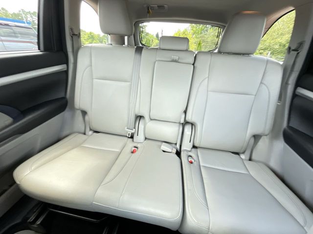 Used 2017 Toyota Highlander SUV