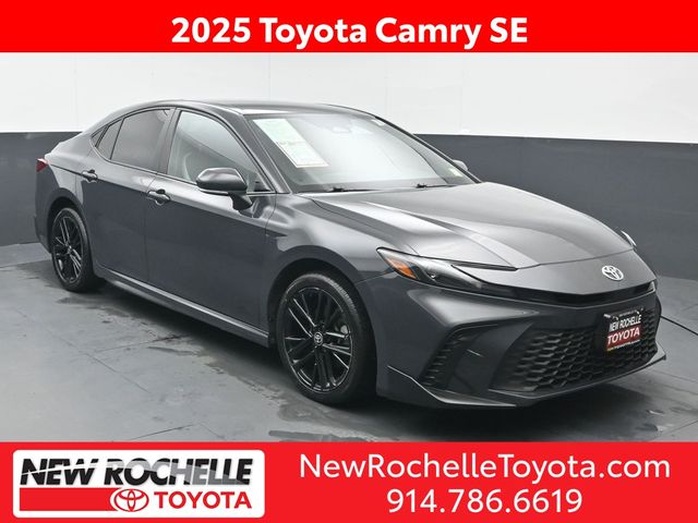 2025 Toyota Camry SE AWD