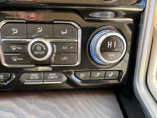 2024 GMC Yukon XL 4WD Denali