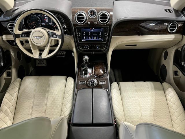 2017 Bentley Bentayga W12 27