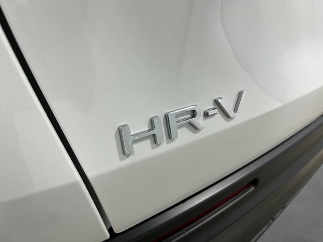 2025 Honda HR-V LX 9