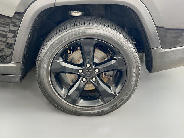 Used 2023 Black Jeep Altitude image 37