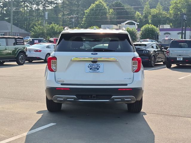 Used 2023 White Ford XLT image 12