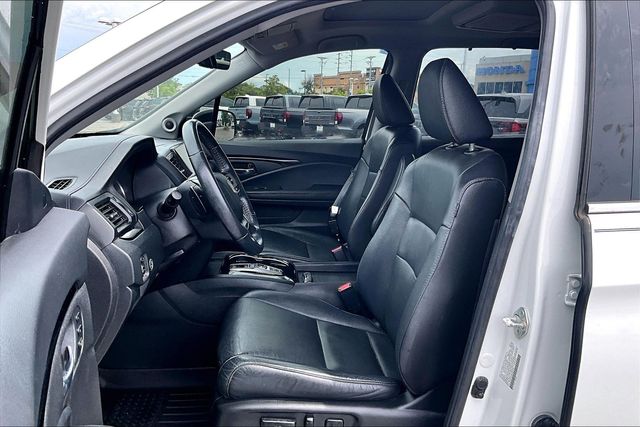Used 2022 Honda Pilot Touring 4D Sport Utility