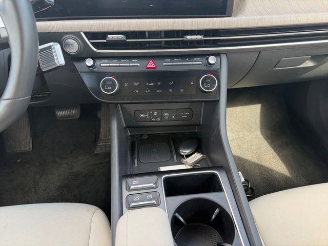 Certified Used 2025 Silver Hyundai SEL image 11