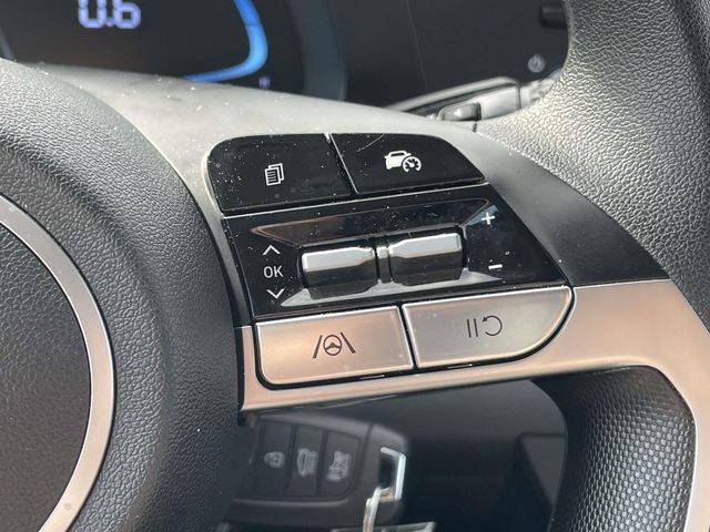 Used 2026 Black Hyundai SE image 21