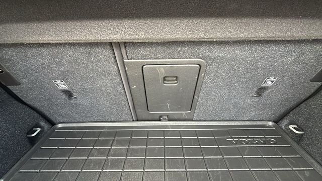 used 2021 Volvo XC40 Recharge Pure Electric car, priced at $22,700