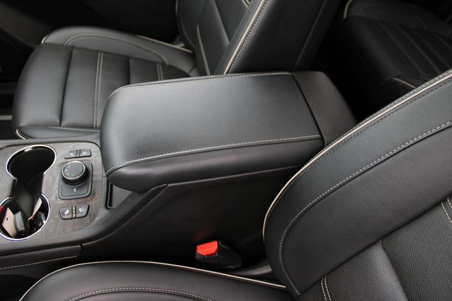 Used 2023 Red GMC Denali image 23