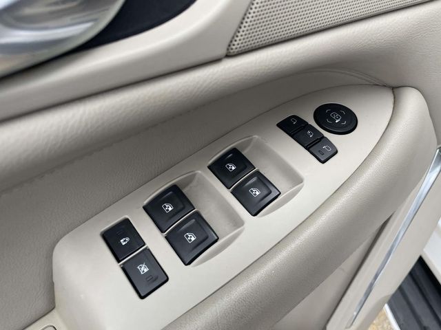 Used 2018 White Cadillac Premium image 13