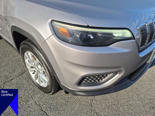 Used 2020 Silver Jeep Latitude image 9