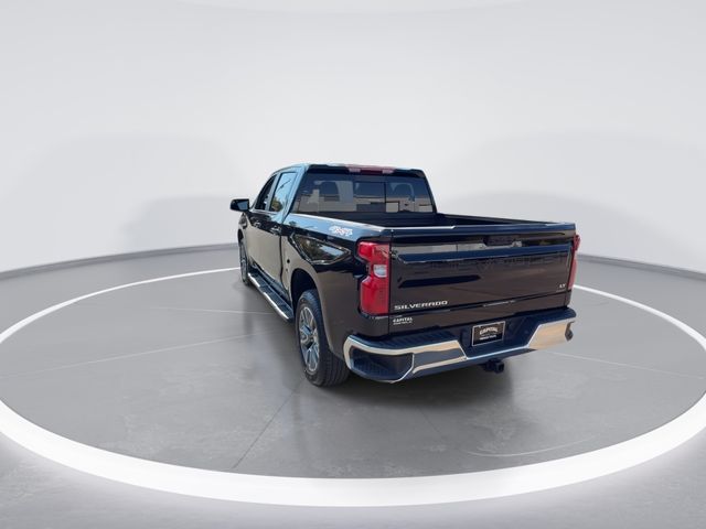 Used 2025 Black Chevrolet LT image 7