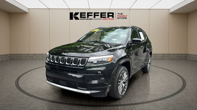 2023 Jeep Compass Limited 4X4's photo