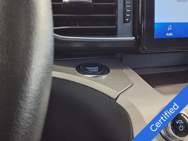 2023 Ford Explorer - Image 16