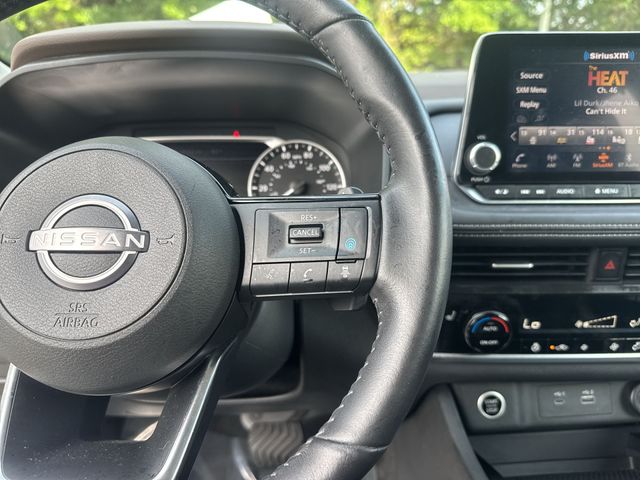 Used 2023 Silver Nissan SV image 18
