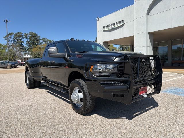 2024 RAM 3500 Tradesman Crew Cab LB DRW 4WD