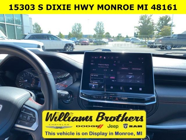 2022 Jeep Compass Trailhawk - Laser Blue Pearlcoat exterior view 19