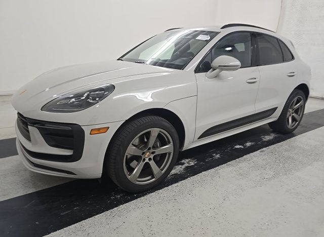 2023 Porsche Macan AWD