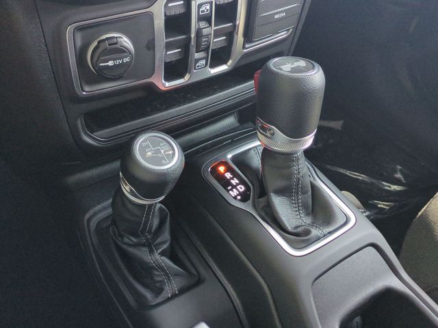 Used 2025 Black Jeep Sahara 4xe image 24