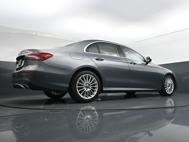 Used 2023  Mercedes-Benz E 350 image 28