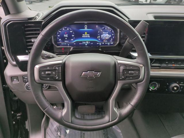 Used 2022 Black Chevrolet RST image 14