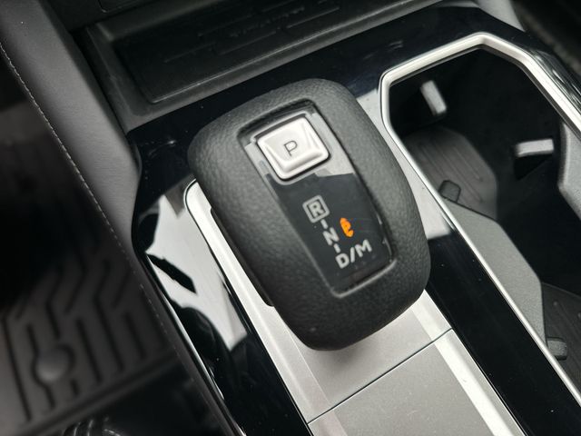 Used 2025  Mitsubishi ES image 21