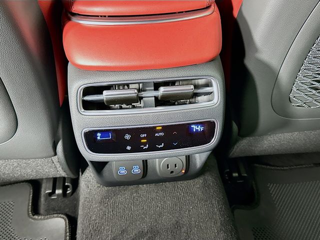 Thumbnail: 2026 Genesis GV70 - 18